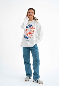 Длинная майка