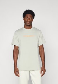 Спортивная майка