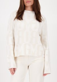 Пуловер Пуловер