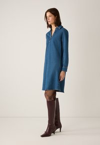 Джинсовое платье