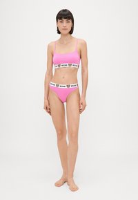 Бюстгальтер