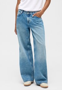 Широкие брюки