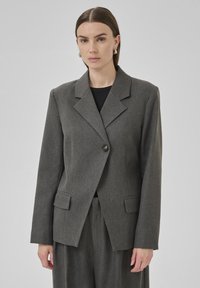 Блейзер Блейзер