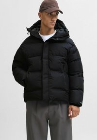 Зимняя куртка Зимняя куртка