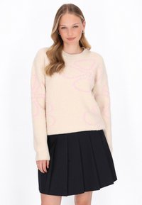 Пуловер Пуловер