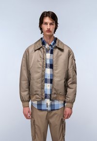 Зимняя куртка