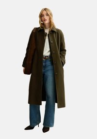 Шерстяное пальто