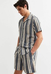 Пижама с шортами Пижама с шортами