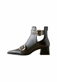 Ковбойские сапожки