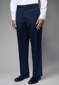 Костюмные брюки