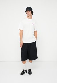 Футболка Футболка