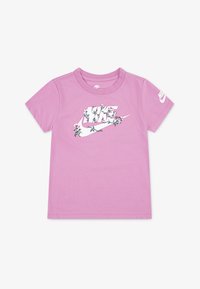 Футболка Футболка