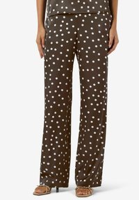 Широкие брюки