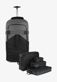 Чемодан на колесах