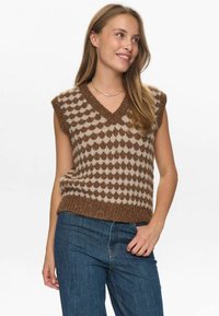 Пуловер без рукавов