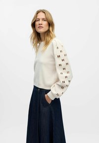 Пуловер Пуловер