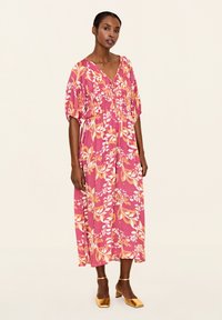 Платье макси