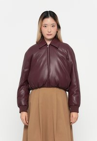 Кожаная куртка