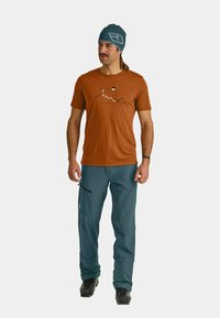 Спортивная майка