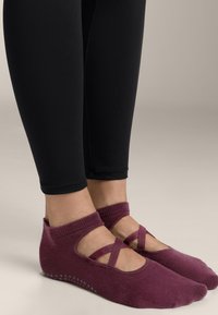 Короткие носки