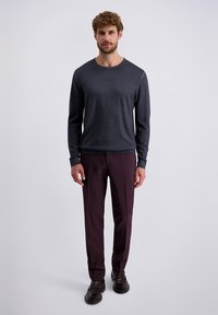 Пуловер Пуловер