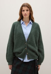 Кардиган Кардиган