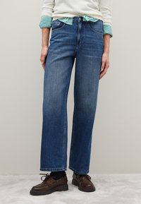 Широкие брюки Широкие брюки