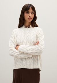 Пуловер Пуловер