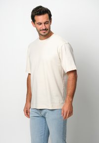 Футболка Футболка