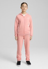 Спортивные штаны Спортивные штаны