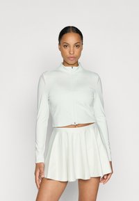 Спортивная куртка