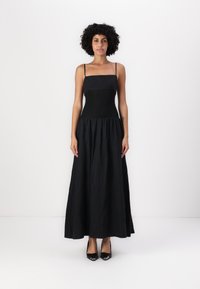 Летнее платье Летнее платье