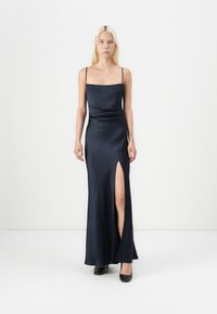 Платье Платье