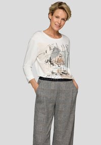 Майка с рукавом три четверти