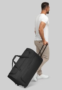 Набор чемоданов Набор чемоданов