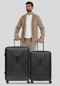 Набор чемоданов Набор чемоданов