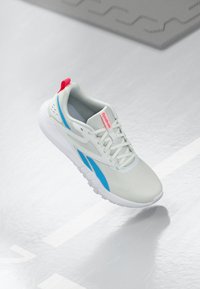 Тренировочные кроссовки