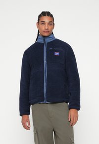 Флисовая куртка