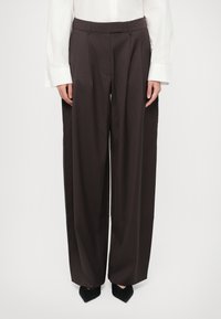 Широкие брюки