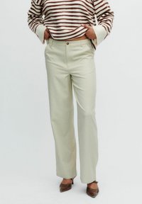 Прямые брюки