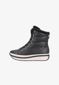 Зимние ботинки