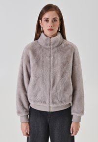 Флисовая куртка