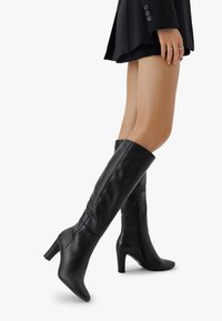 Сапоги Сапоги