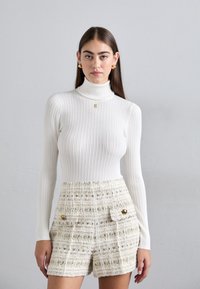 Пуловер Пуловер