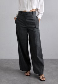 Широкие брюки