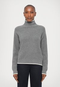 Пуловер Пуловер