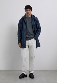 Куртка-дождевик