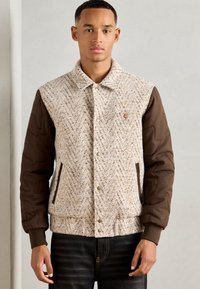 Куртка бомбер Куртка бомбер