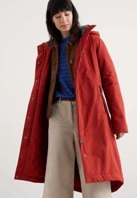 Шерстяное пальто