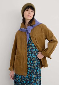 Вельветовая куртка